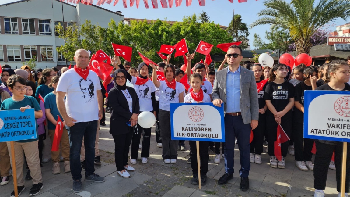 Okulumuz öğrencileri 23 Nisan Ulusal Egemenlik ve Çocuk Bayramında kortej yürüyüşüne katıldı.